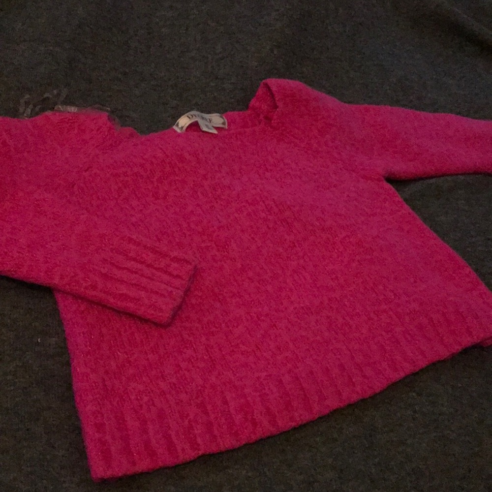 pink crop sweater